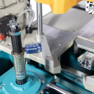 CA 601 – Yarı-Otomatik PVC Tek Köşe Temizleme Makinesi